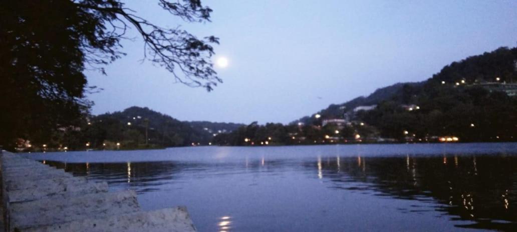 Kelum Homestay Kandy Exterior foto
